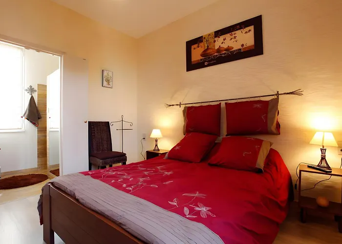 La De Cecile Bed & Breakfast