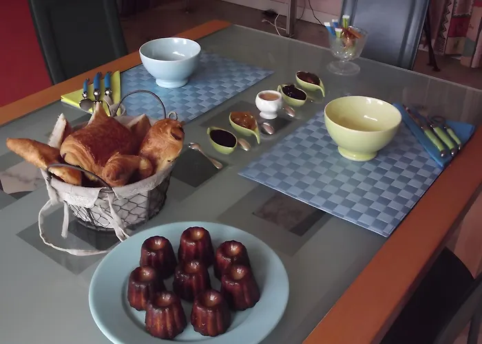 La De Cecile Bed & Breakfast 3*